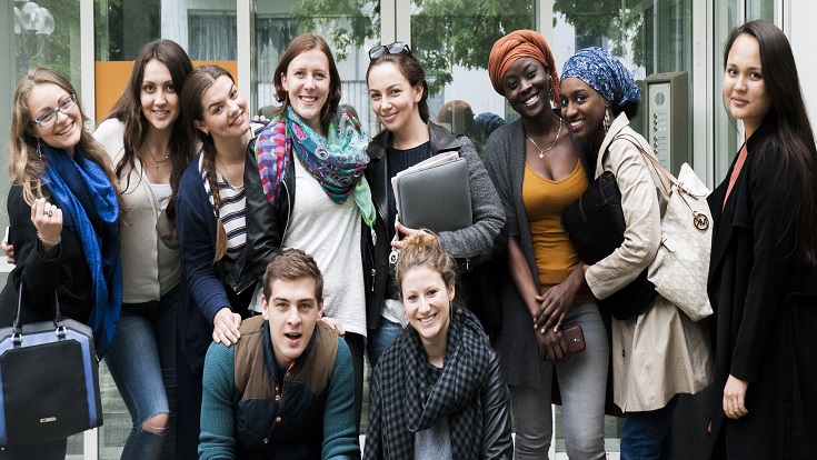 A group of new college students