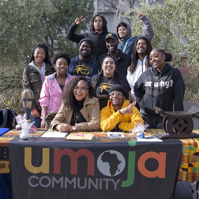 Umoja Sakhu students posing for photo